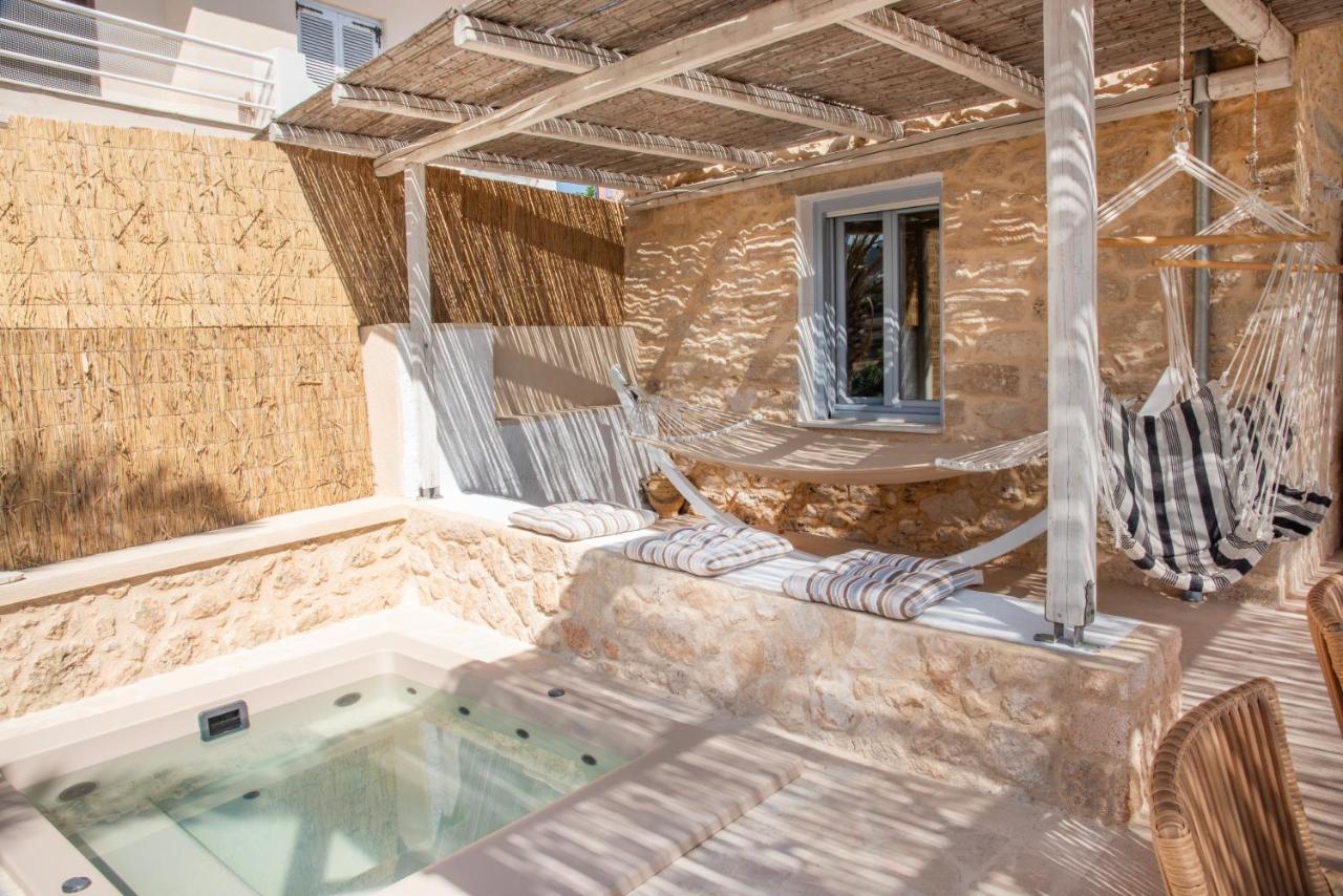 Terra E Sole Spa Suite Aegina Vathí エクステリア 写真